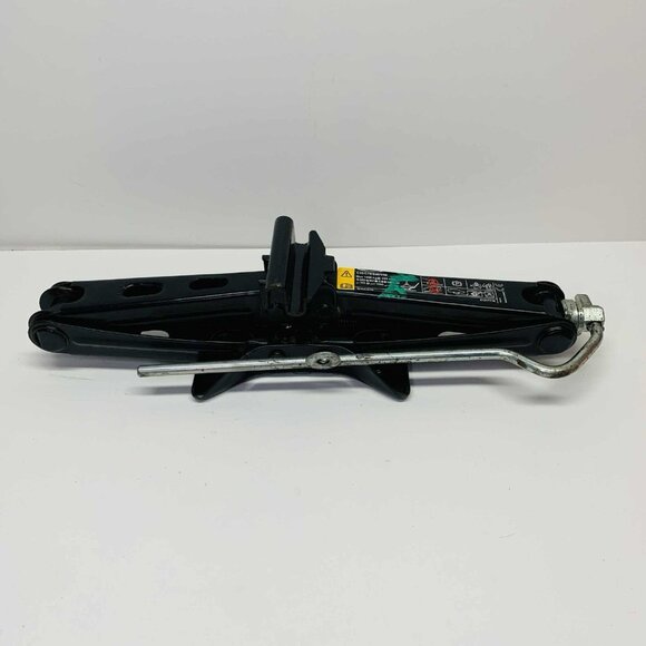 2004-12 Volvo C30/C70/S40/V50 Charging tool Wheel Towing Facelift Jack Lift OEM - Picture 1 of 10